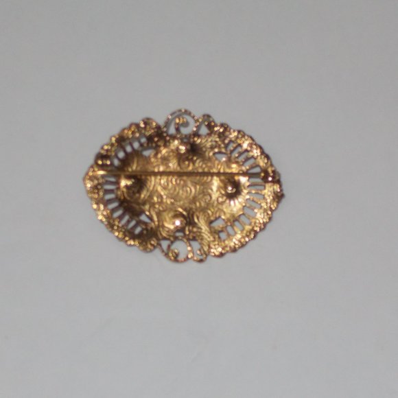 Vintage Antique Gold Fashion Broach Approximately 1 1/3"x2" - Picture 3 of 4
